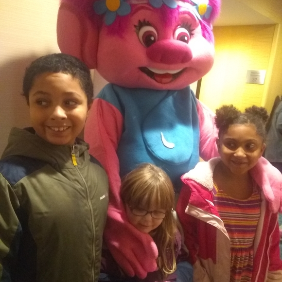 Meet your Posher, Susannah - Picture 6 of 7